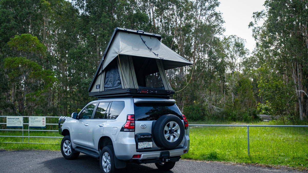 LX27 rooftop tent on a Toyota Prado 150