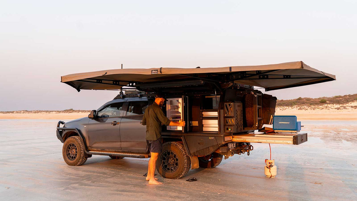 270-XT-MAX-Awning-3