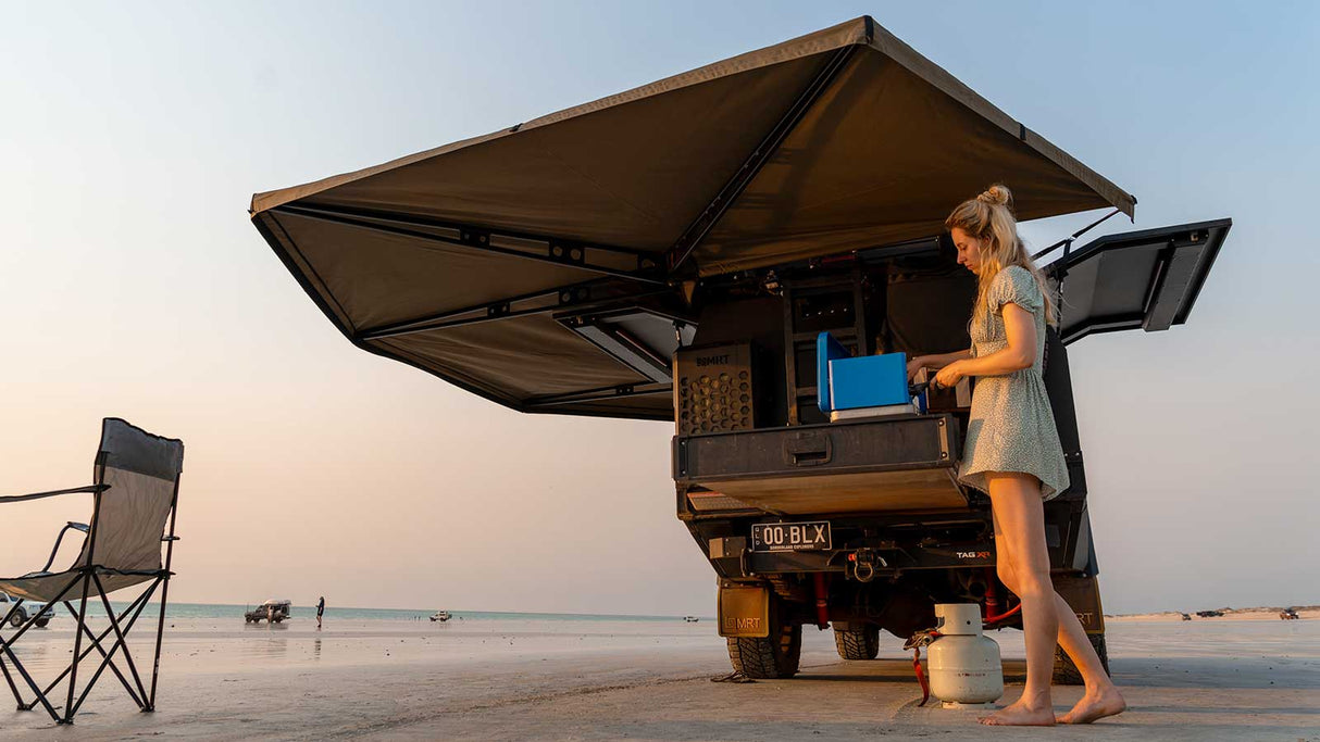 270-XT-MAX-Awning-5