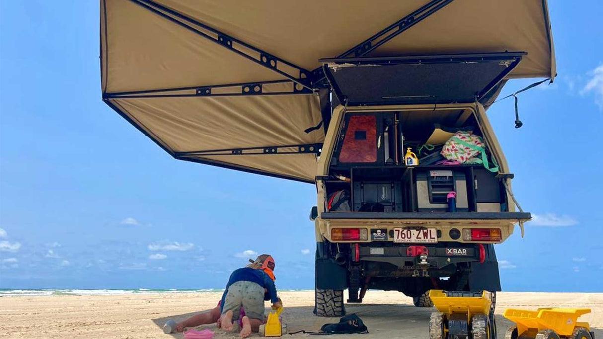 270-XT-MAX-Awning-8