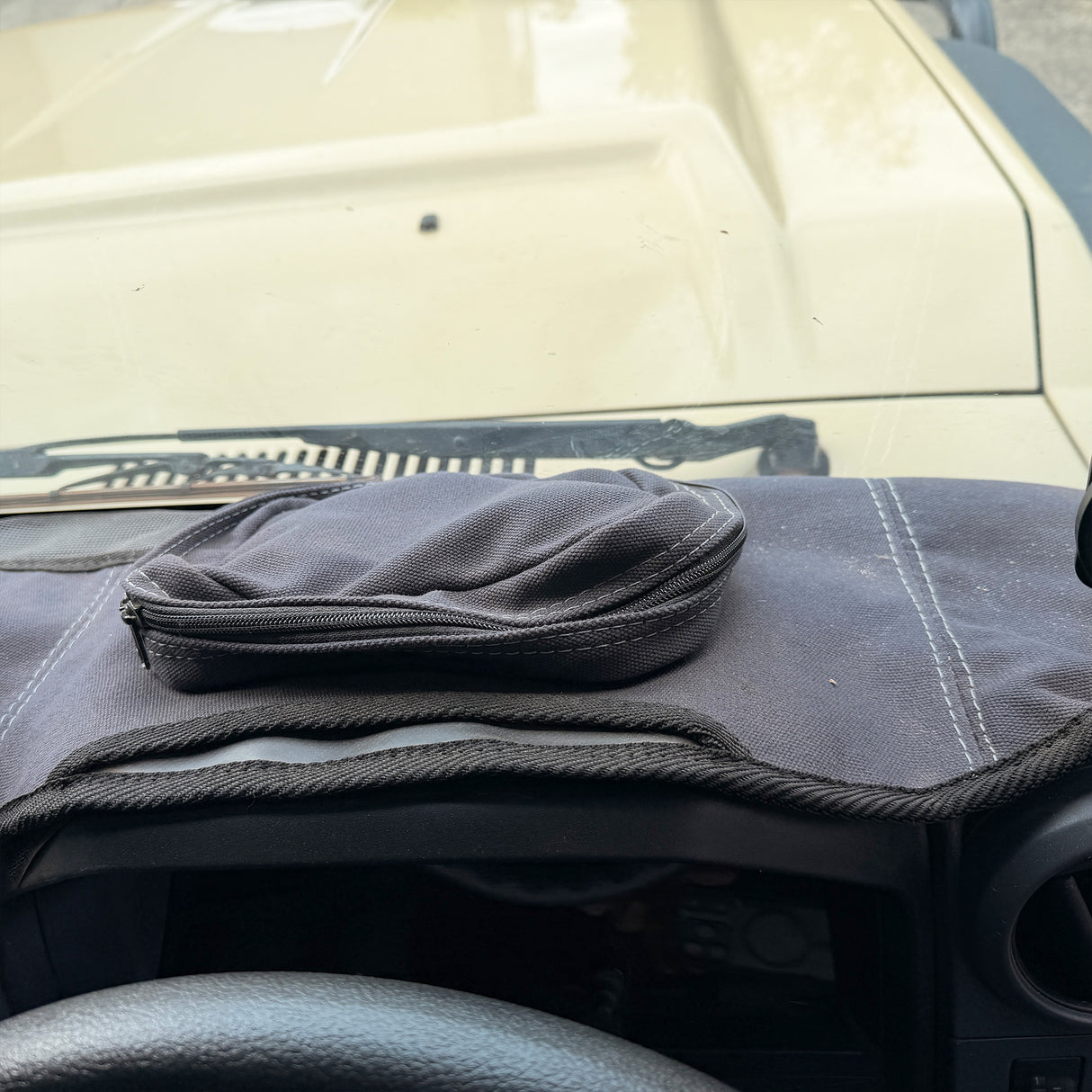 Landcruiser (J70) Series - Dashboard Organiser - The Bush Company