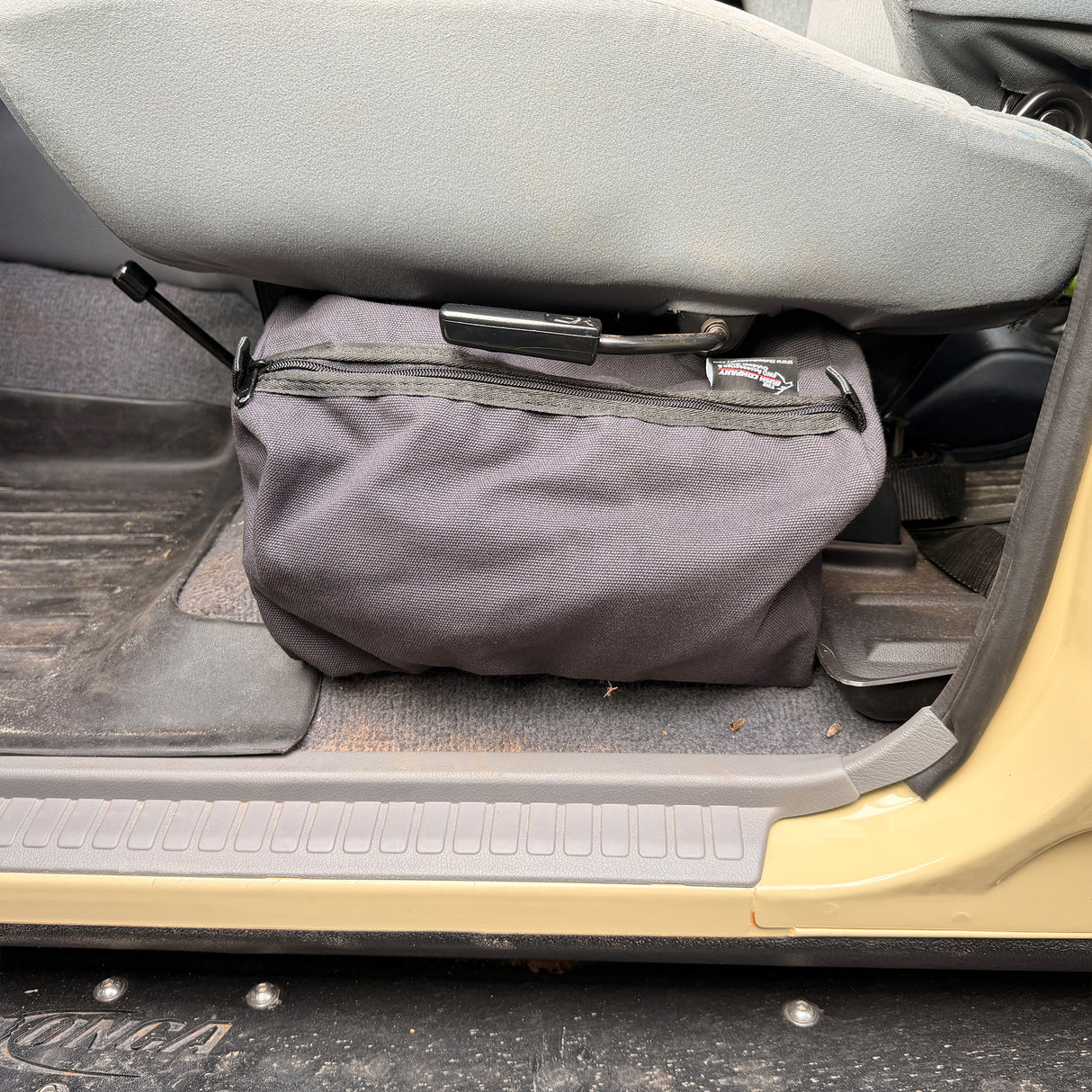 Toyota Landcruiser (J70) Series - Seat Side Bags - The Bush Company