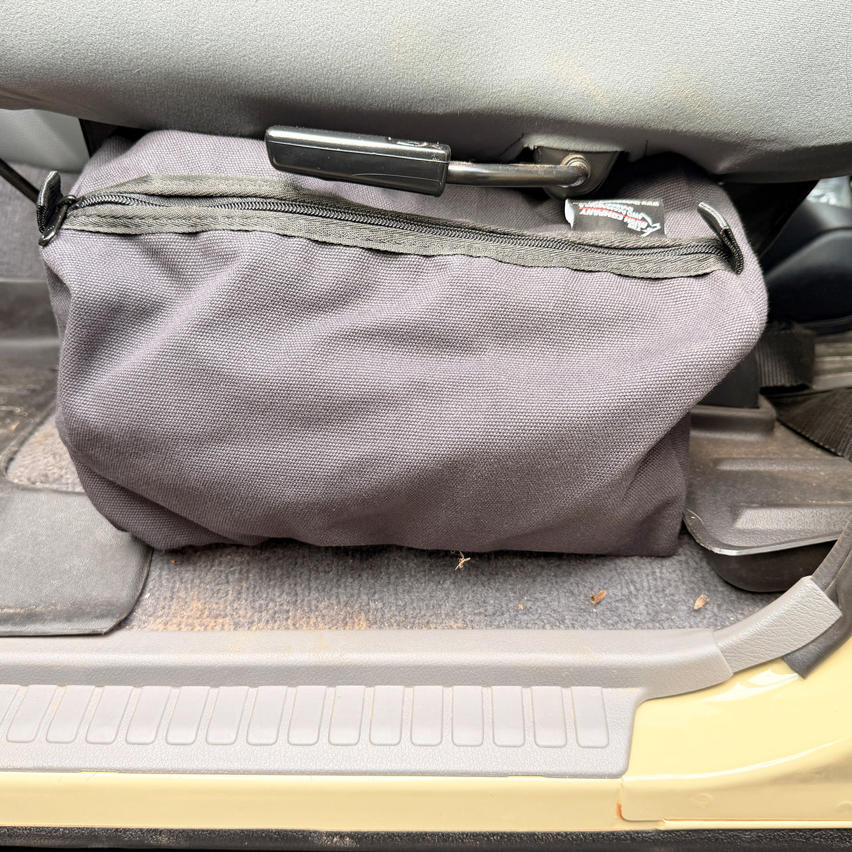 Toyota Landcruiser (J70) Series - Seat Side Bags - The Bush Company