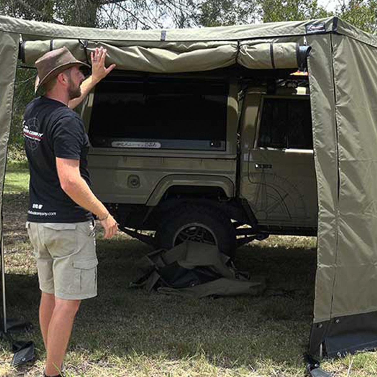 Wall Kit 180 XT MAX Awning - The Bush Company