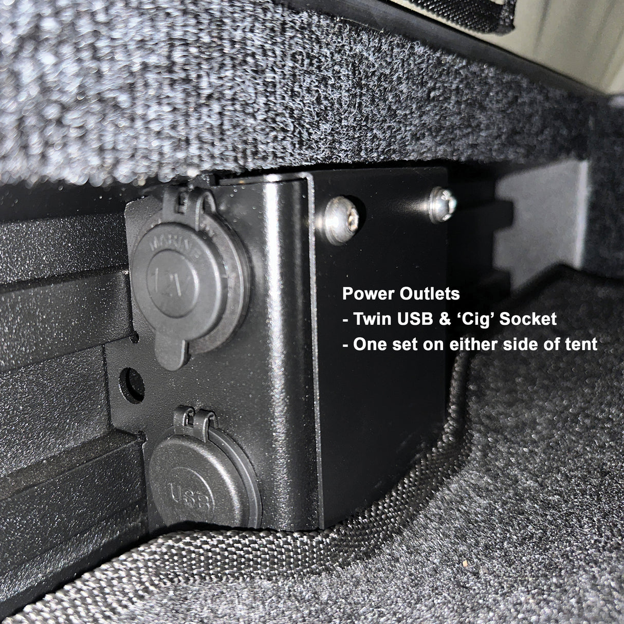 TX27 Hardshell Rooftop Tent