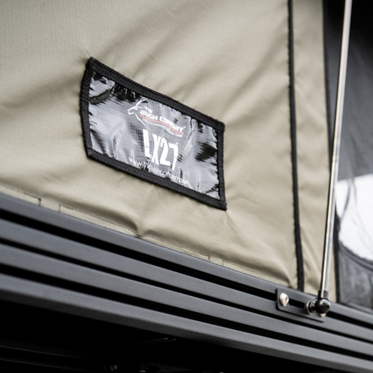 LX27 Clamshell Rooftop Tent - The Bush Company