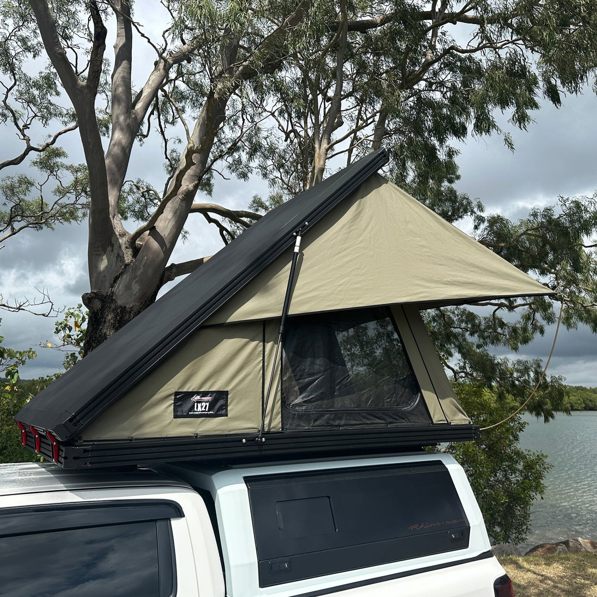 LX27 Lightweight Rooftop Tent - The Bush Company