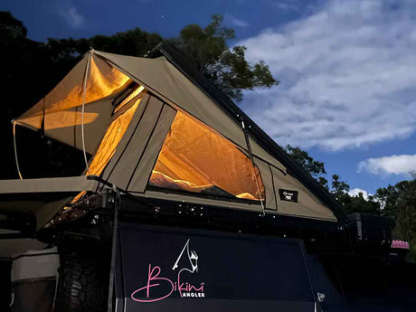 Dx27-Clamshell-Rooftop-Tent---night-shot