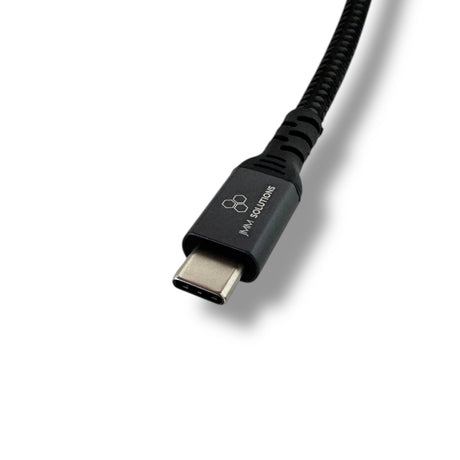 USB-C to USB-C 240W USB4 Cable, 2m: close-up of the braided USB-C plug