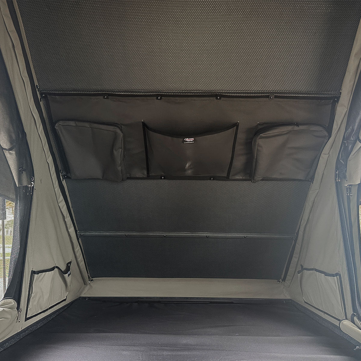 LX27 Clamshell Rooftop Tent
